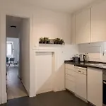 Apartman Urban Charm 1br In Principe Real
